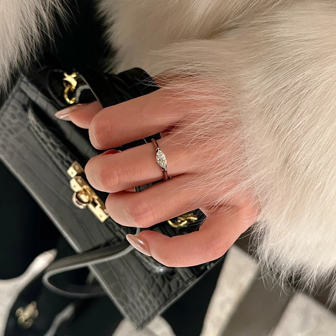 925 Silver Angel's Eye Zircon Ring