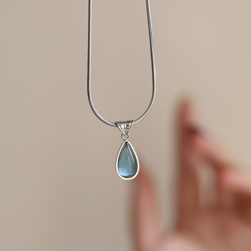 925 Silver Emerald Teardrop Pendant Necklace