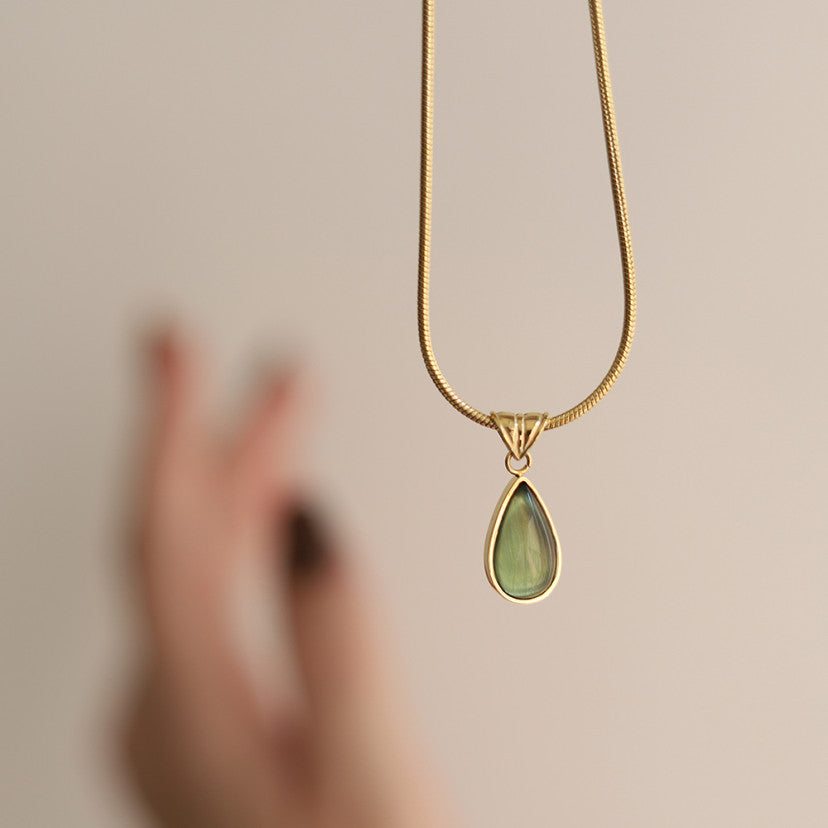 925 Silver Emerald Teardrop Pendant Necklace