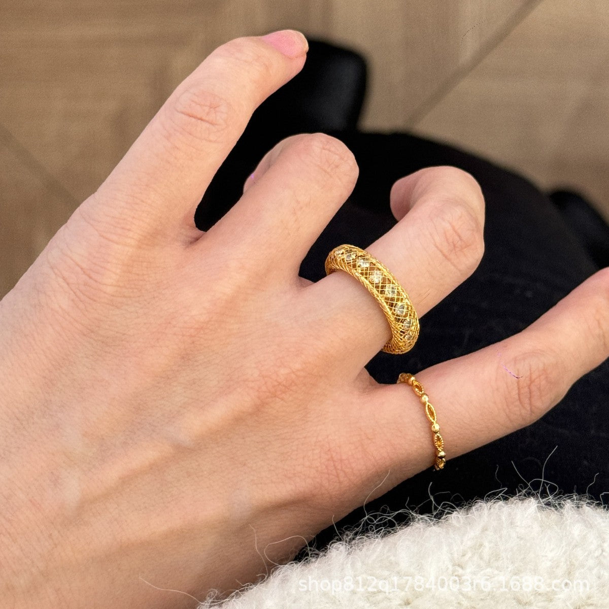 Hollow Lace White Stone Ring
