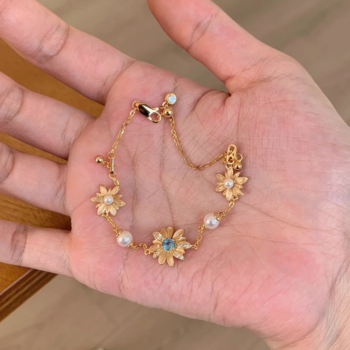 925 Silver Matte Finish Daisy Pearl Bracelet