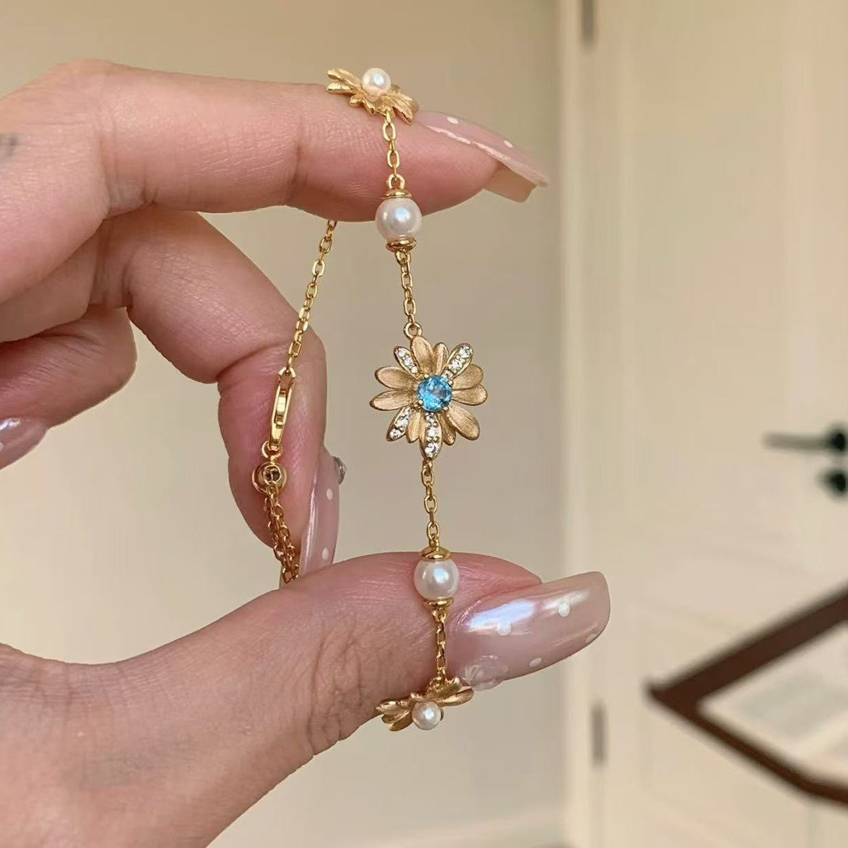 925 Silver Matte Finish Daisy Pearl Bracelet