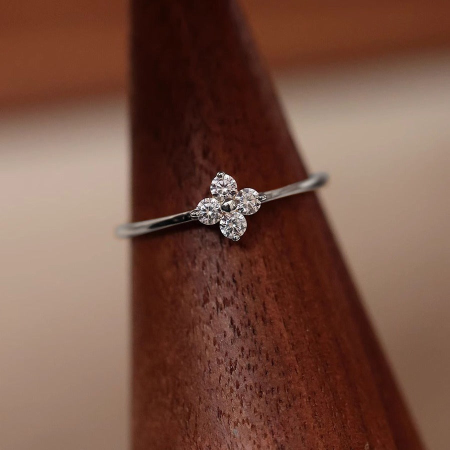 925 Silver Four-Leaf Clover Zircon Slim Ring
