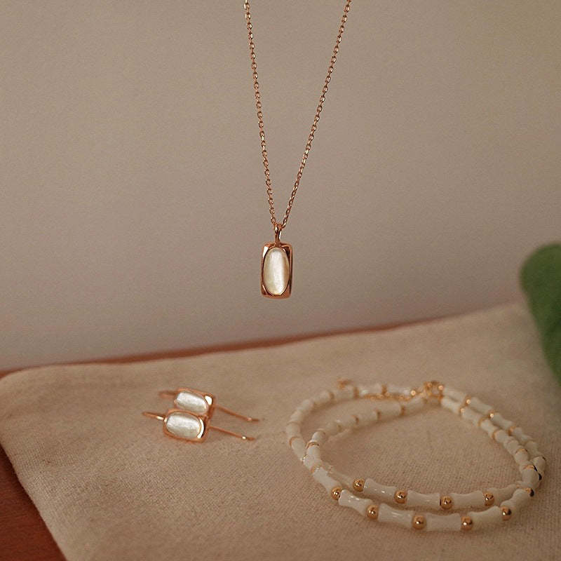 925 Silver Vintage Shell Pendant Necklace