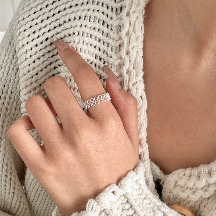 925 Silver Hollow Lace Heart Ring
