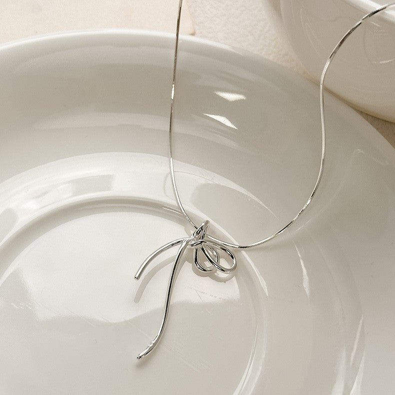 925 Silver Bowknot Line Necklace