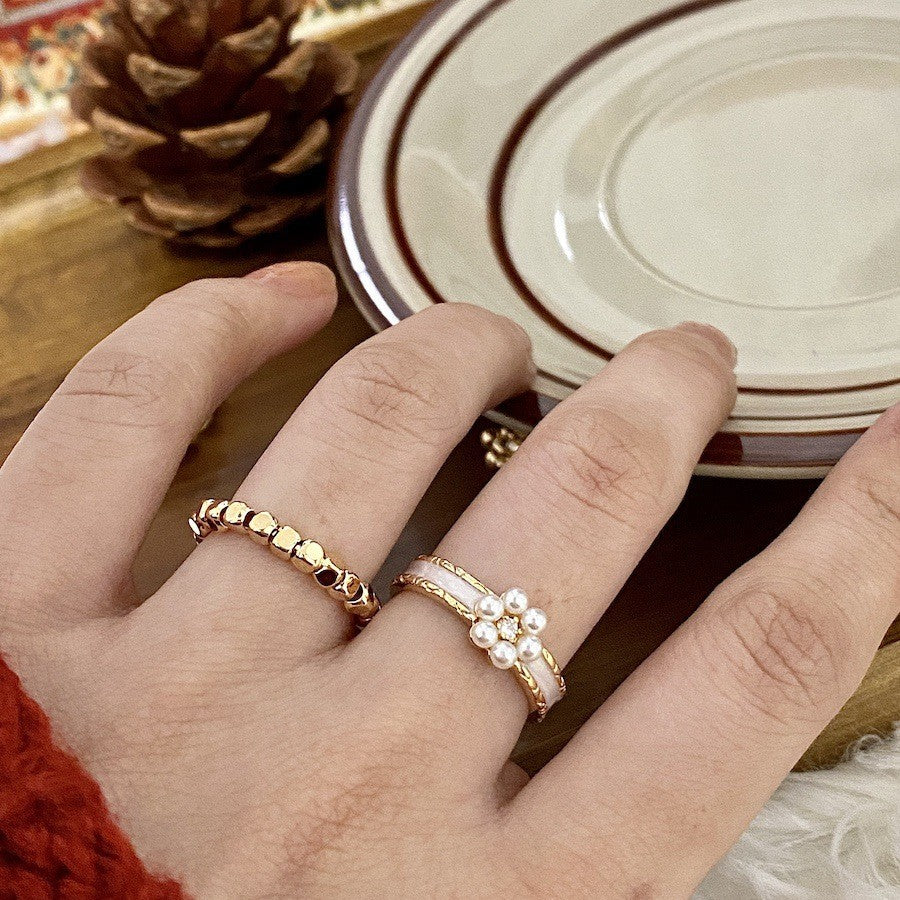 Pearl Shell Enamel White Stone Ring
