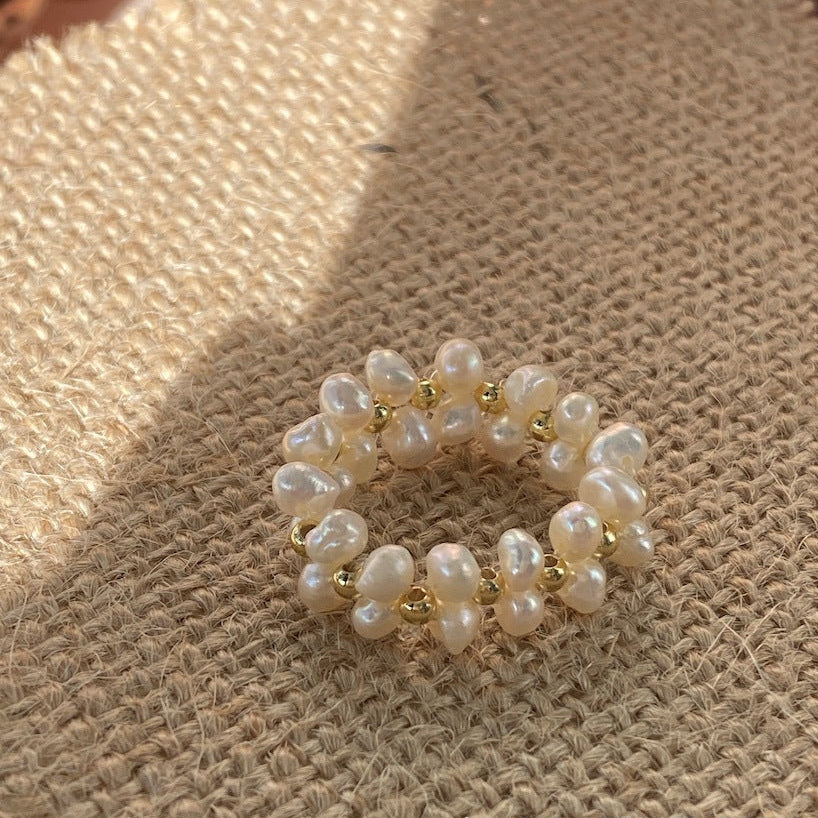 Pearl Shell Enamel White Stone Ring