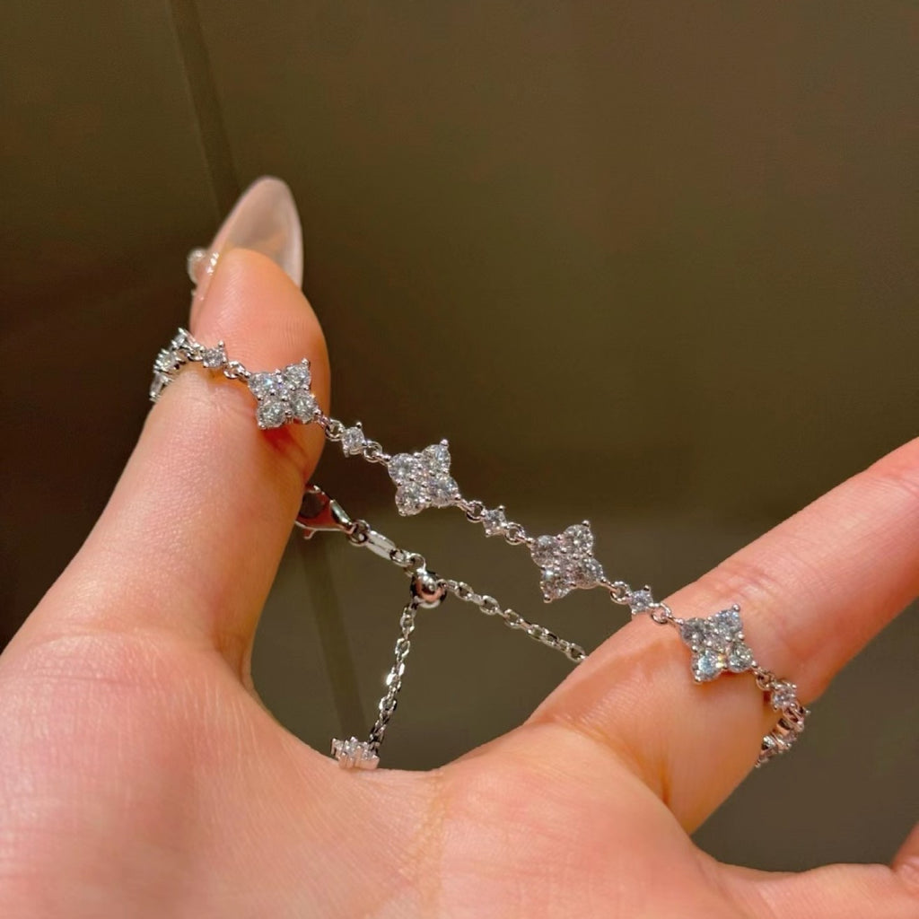 925 Silver Four-Leaf Clover Ultra-Sparkling Bracelet