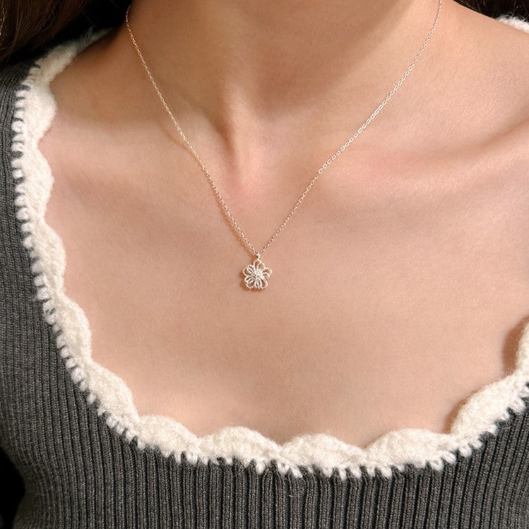 925 Silver Irregular Flower Necklace