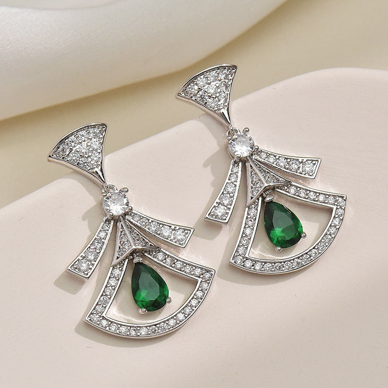 Fan-shaped Green Zircon Earrings