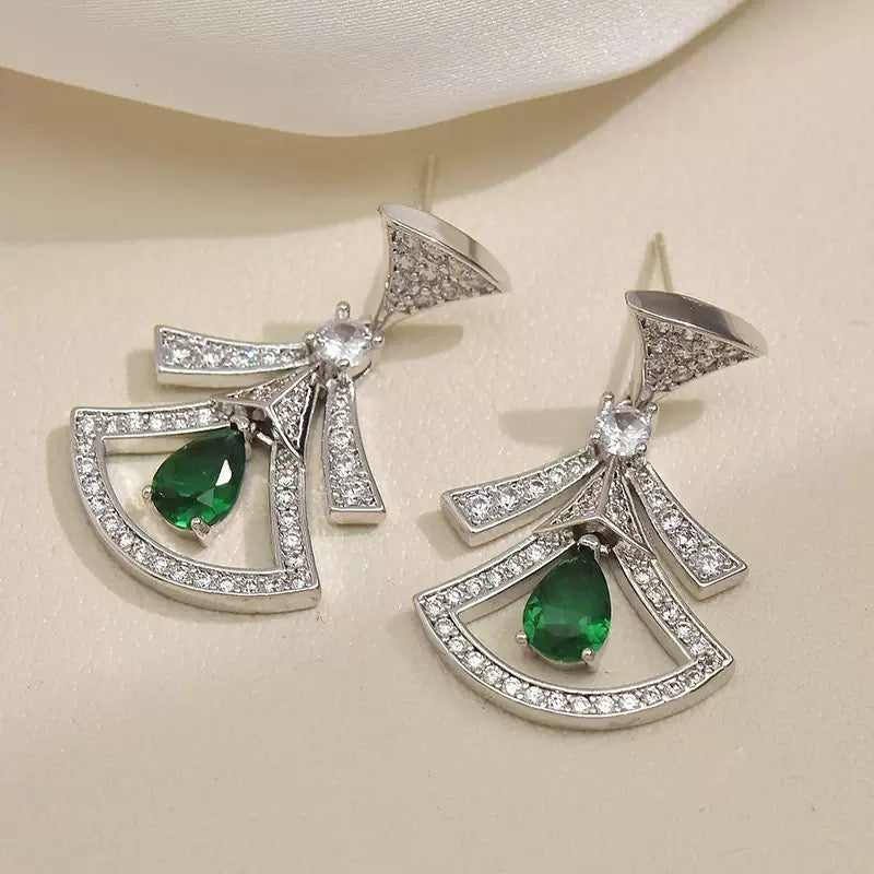 Fan-shaped Green Zircon Earrings