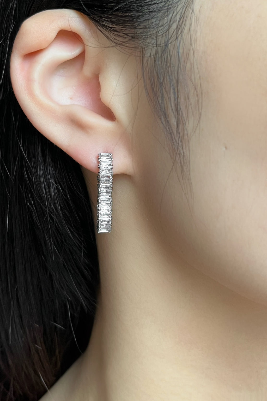 Line Cross Zircon Earrings