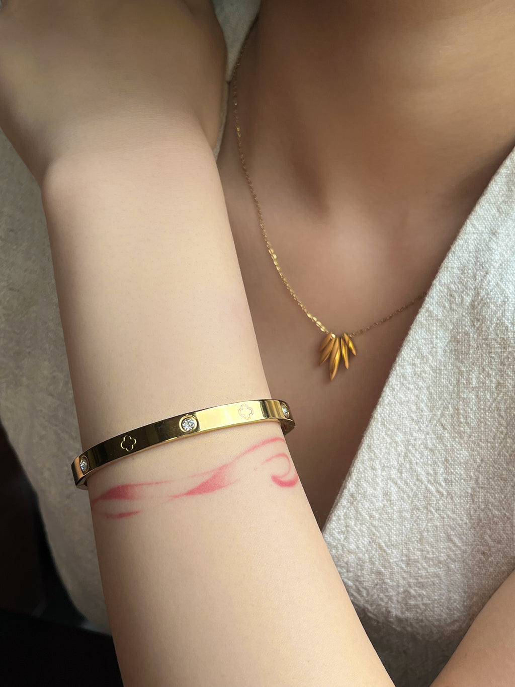 Minimalist Gold Bracelet