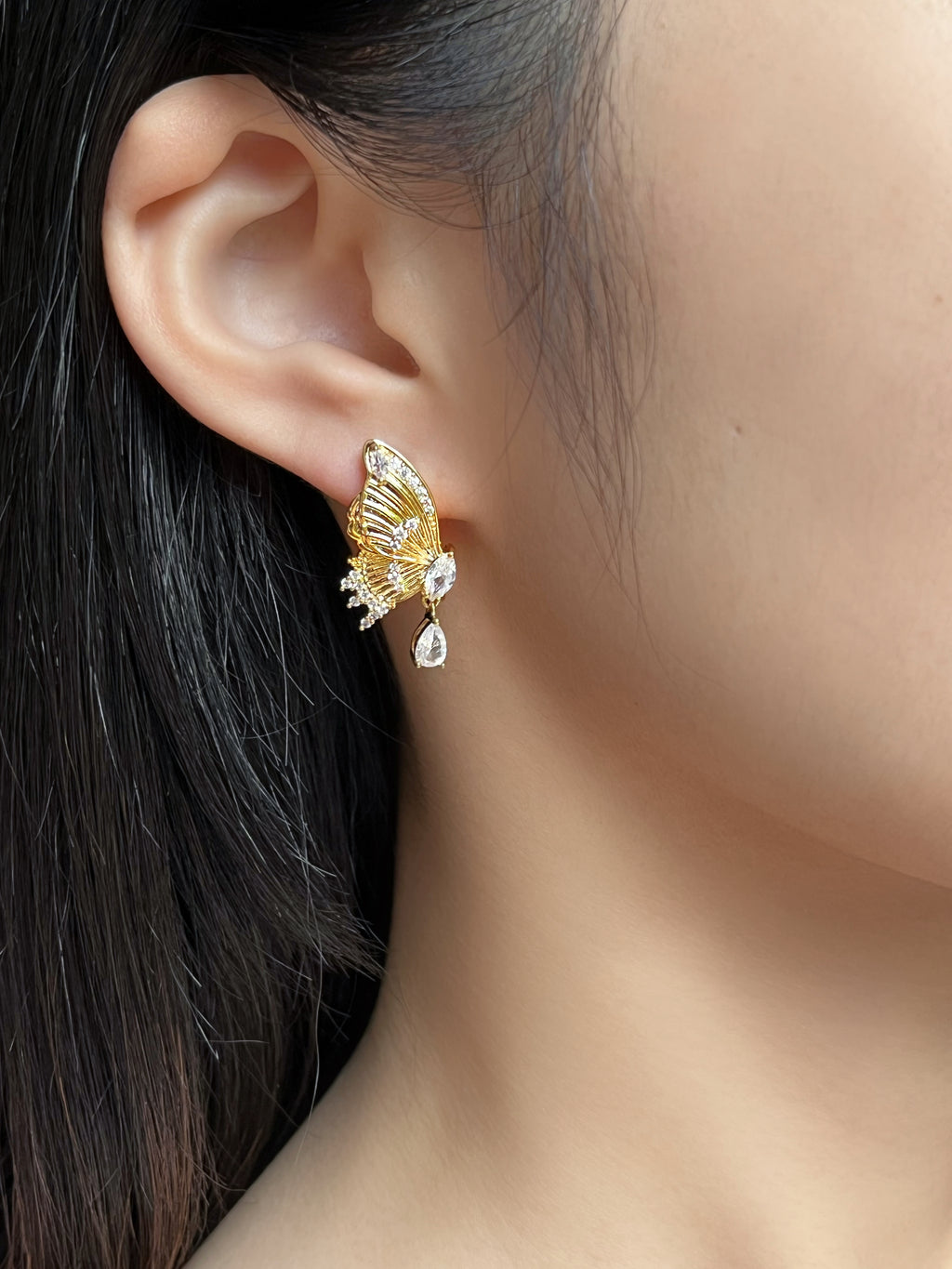 18K Gold Butterfly Teardrop Zircon Earrings